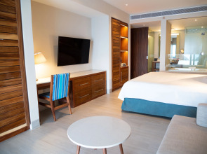 Emporio Cancun Optional All Inclusive