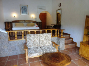 Lazare Picault Hotel