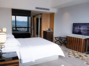 Shenzhen Huaqiang Plaza Hotel