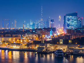 Radisson Blu Hotel, Dubai Deira Creek