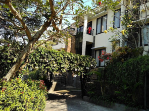 DenBukit Residence and Suite