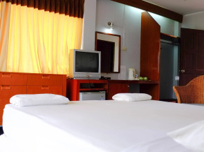 Thaniza Beachfront Resort