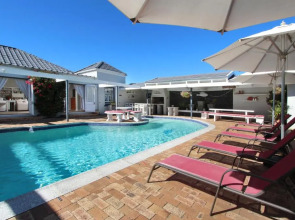 19th Hole Guest Lodge