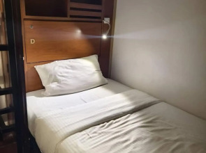 Red Inn Court - Hostel