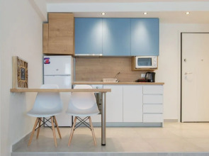 Civilian Apartments, Nilie Hospitality MGMT