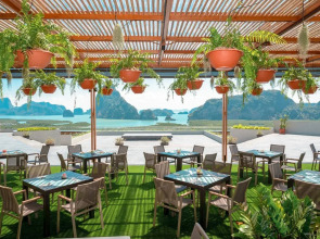 Beyond Skywalk Nangshi