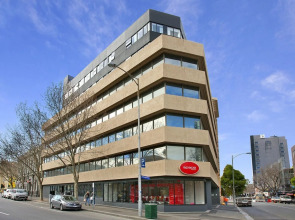 Space Hotel - Hostel