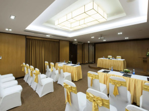 Thang Long Opera Hotel