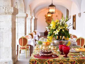 Pousada Castelo de Palmela - Historic Hotel