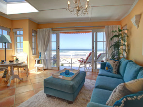 Haus am Strand - on the Beach