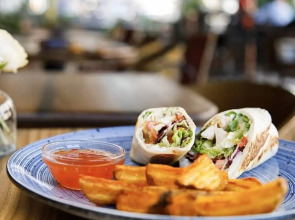 Teanna Lux Apartments