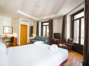 Petit Palace Preciados