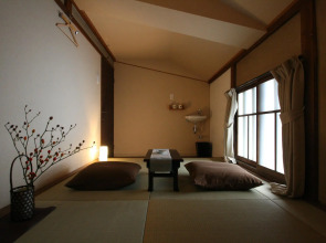 HARUYA Naramachi - Hostel