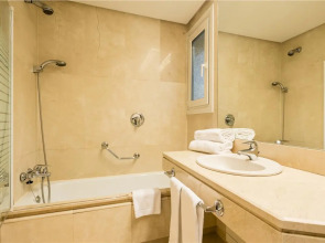 Отель ILUNION Pio XII