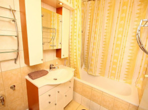 Pal's Hostel & Apartments