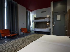 Petit Palace Plaza del Carmen