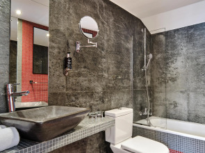 Posy Hotel by Happyculture