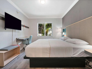 Atrium Hotel, Trademark Collection by Wyndham