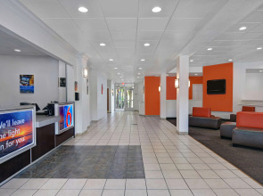 Motel 6 Cutler Bay, FL