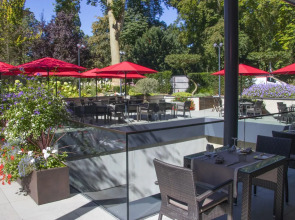 Le Royal Hotels & Resorts