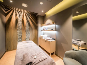 Отель Wellton Riverside Spa 