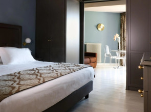 Panoramic Hotel Plaza