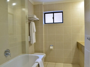 Courtyard Hotel Rosebank