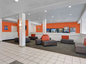 Motel 6 Cutler Bay, FL