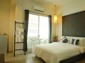 Walking Street Residence