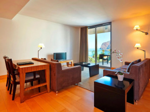 Golden Residence Hotel