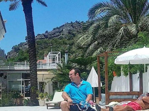 S3 Orange Exclusive Hotel