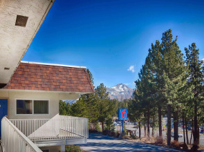 Motel 6 Mammoth Lakes, CA