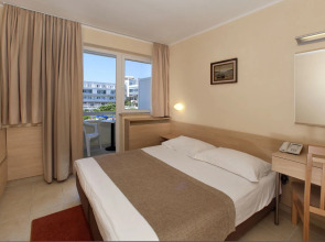 Hotel Delfin Plava Laguna