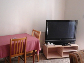 Polyxeni Hotel Apartments