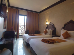 Hotel Imperial Plaza