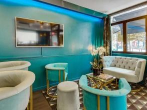 Hotel Carladez Cambronne