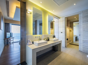 Cape Sienna Gourmet Hotel & Villas