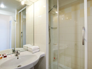 Séjours & Affaires Paris Nanterre