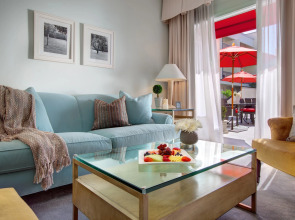 Luxe Hotel Rodeo Drive