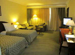 Grand Pyramids Hotel