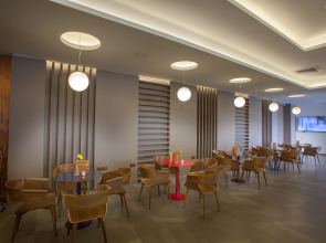 Lordos Beach Hotel & Spa