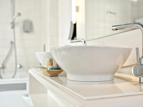 Badischer Hof Baden-Baden - Leonardo Limited Edition