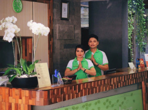 Grandmas Plus Hotel Legian