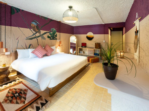 Отель Selina Cancun Laguna Hotel Zone