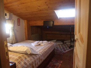 Tom Square Boutique Hotel