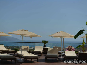 Manaspark Deluxe Hotel