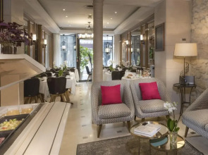 Dauphine Saint Germain Hotel