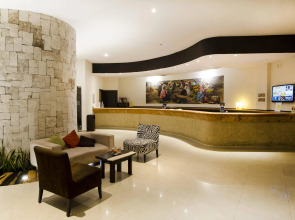 The Reef Playacar Beach Resort & Spa