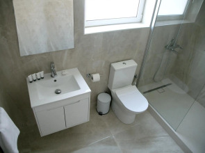 Corina Suites and Apartments