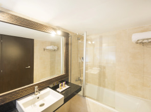 FERGUS Style Bahamas